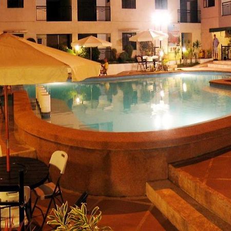 Lancaster Hotel Cebu มักตัน ภายนอก รูปภาพ