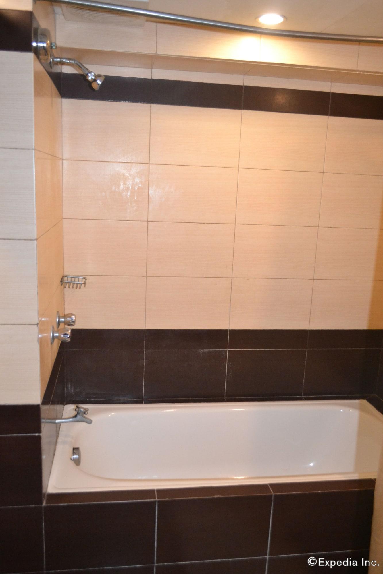 Lancaster Hotel Cebu มักตัน ภายนอก รูปภาพ