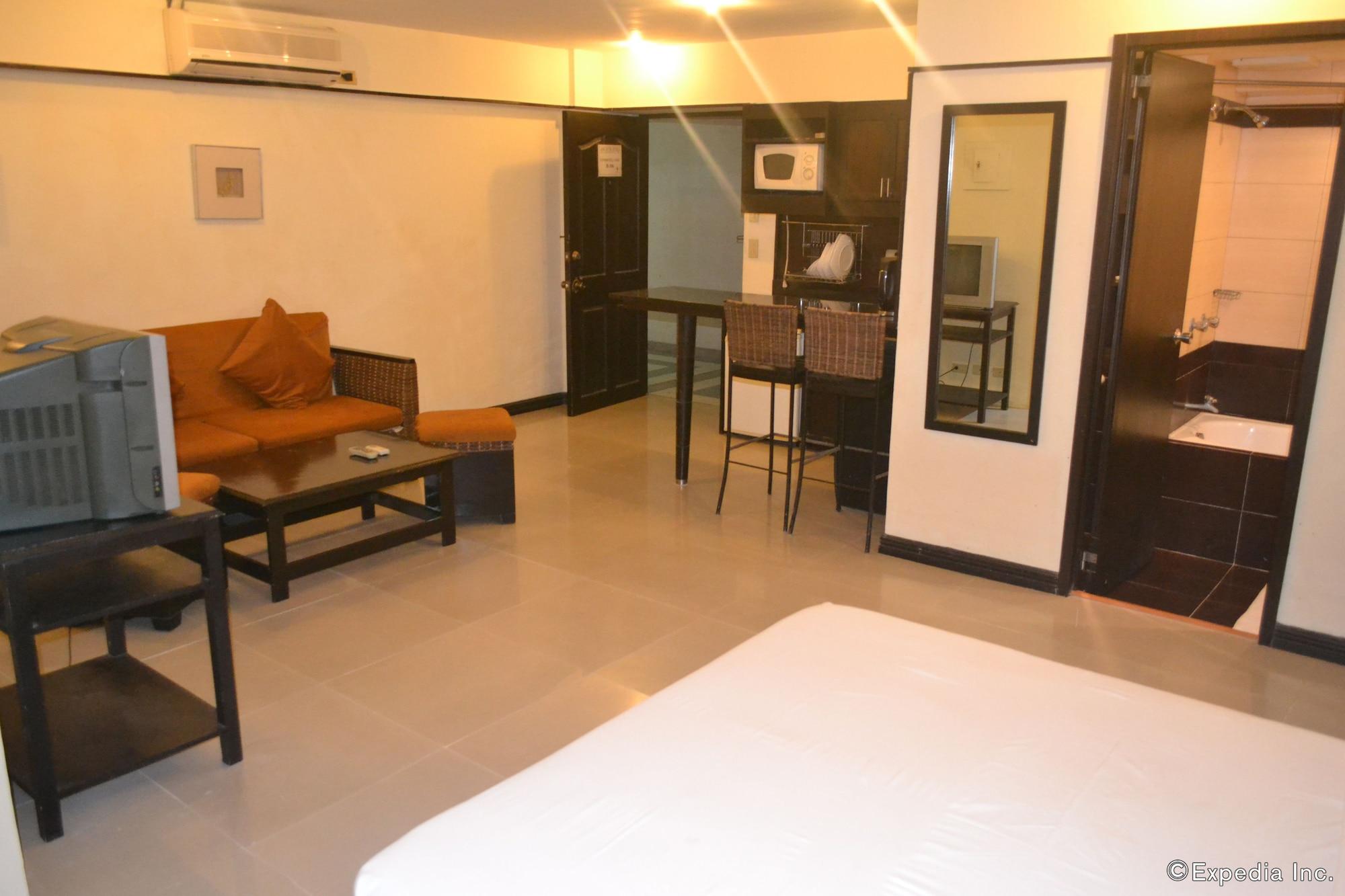 Lancaster Hotel Cebu มักตัน ภายนอก รูปภาพ