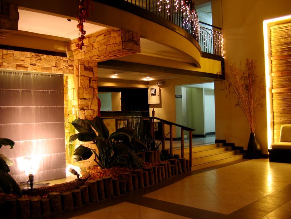 Lancaster Hotel Cebu มักตัน ภายนอก รูปภาพ