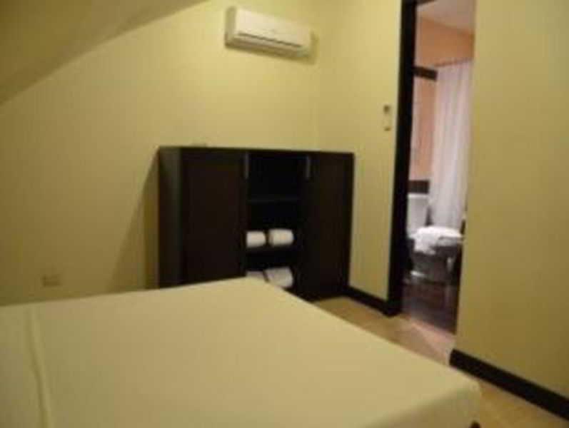 Lancaster Hotel Cebu มักตัน ภายนอก รูปภาพ